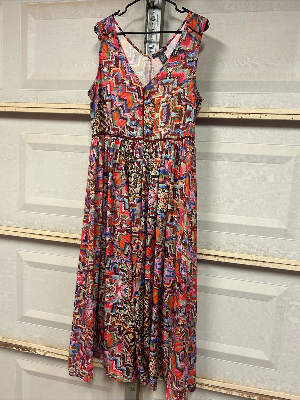 Chelsea & Theodore Multicolor Zigzag Print Sleeveless Maxi Dress